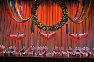 ウクライナ国立民族舞踊団